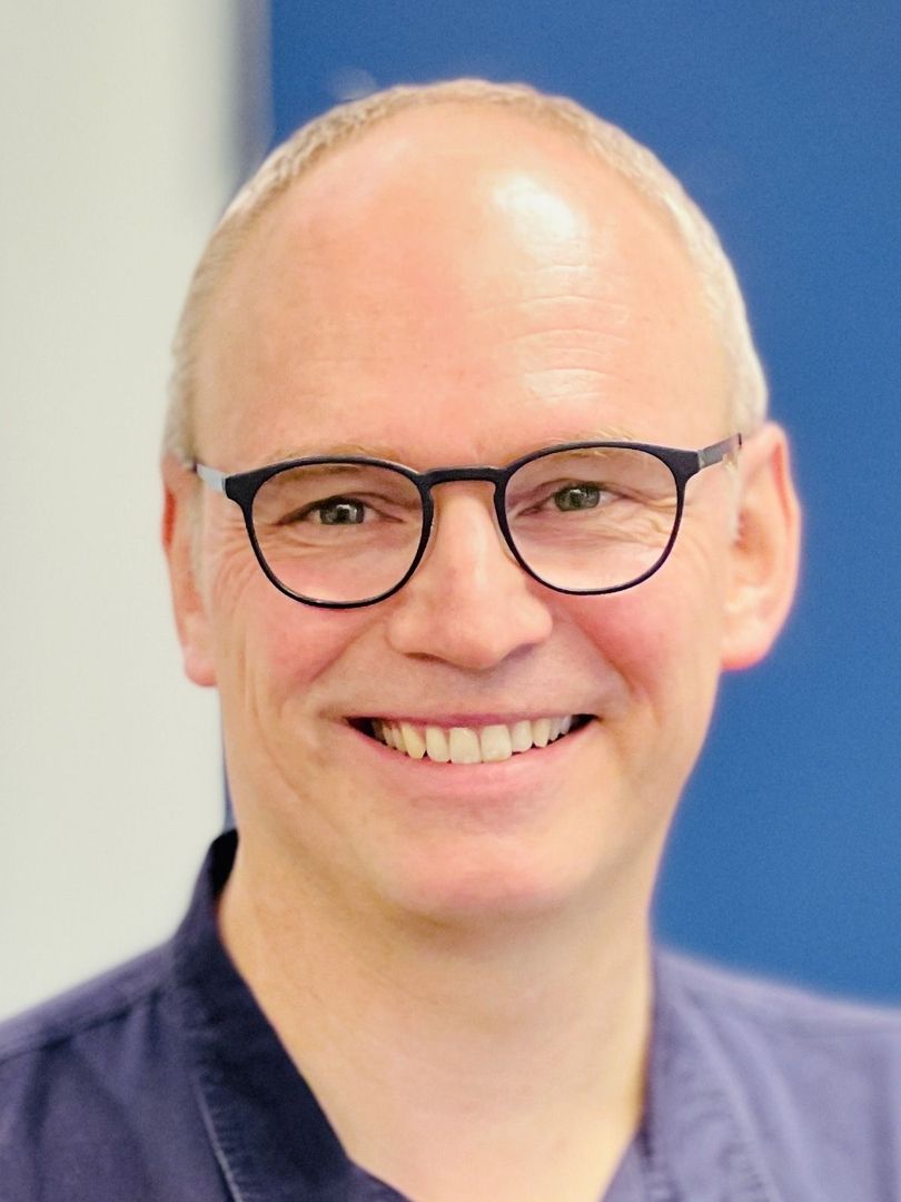 Praxisinhaber Prof. Dr. med. Hjalmar Kurze